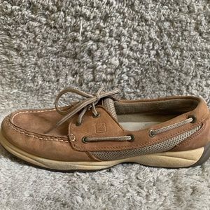 Tan sperry shoes
